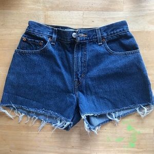 Levis Cutoff Shorts